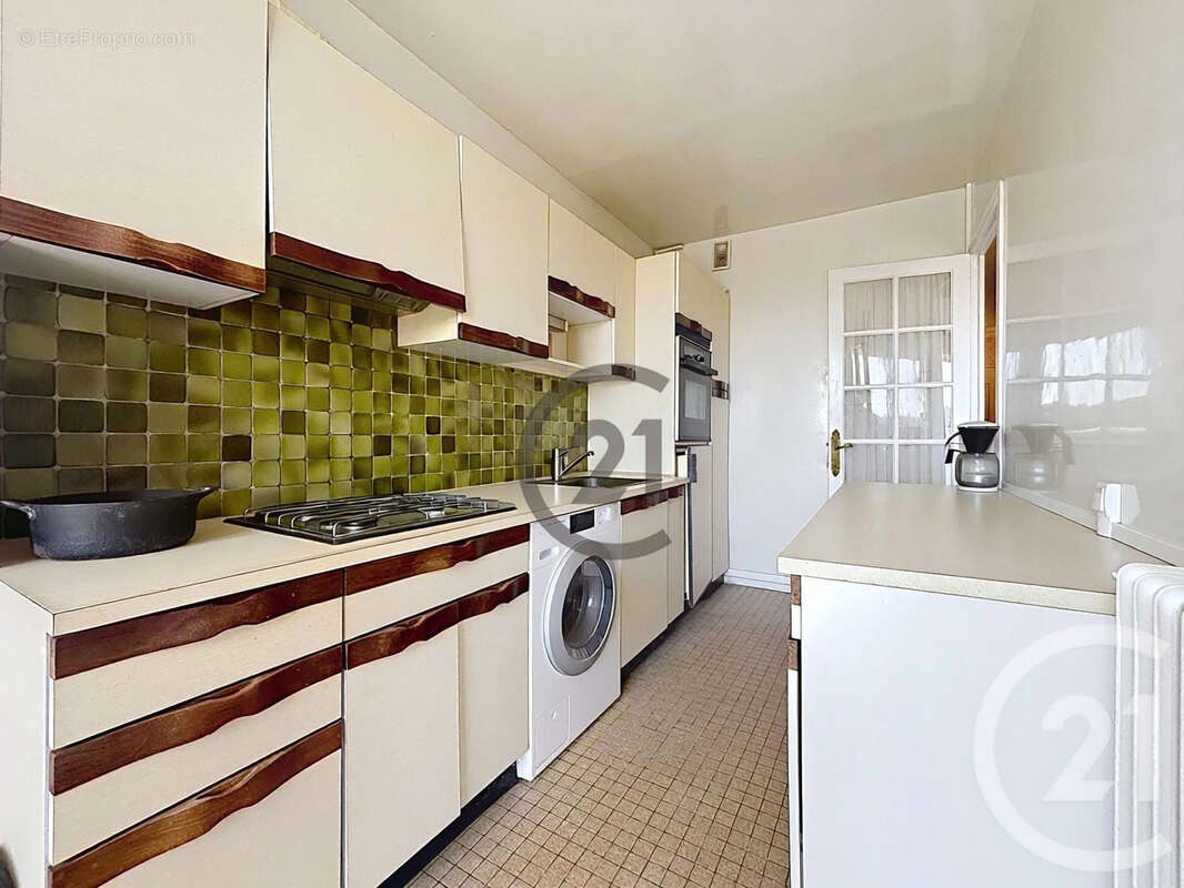 Appartement 82 m² à Avon  - photo 5
