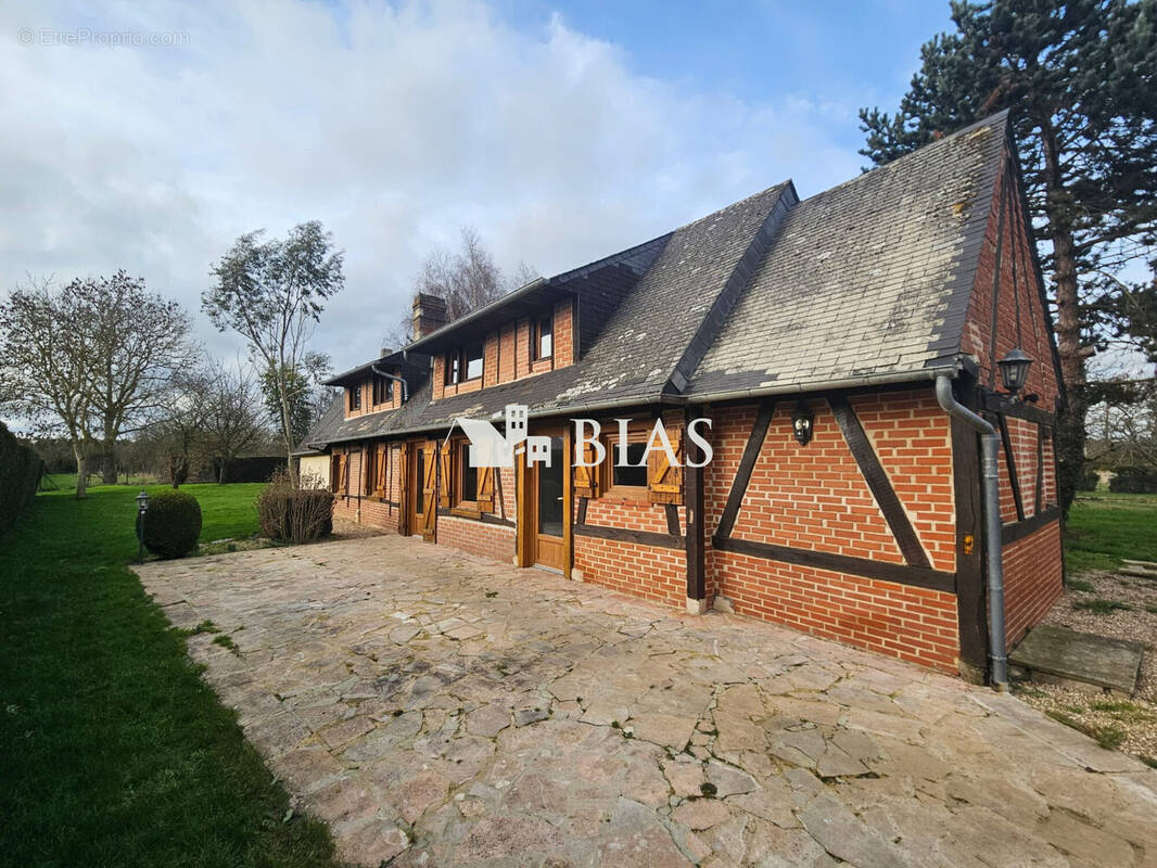 Maison à LE NEUBOURG