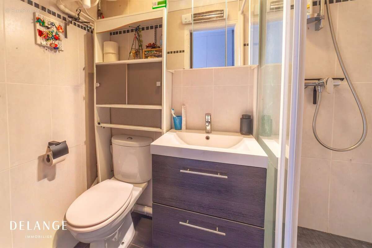 Appartement à PARIS-14E