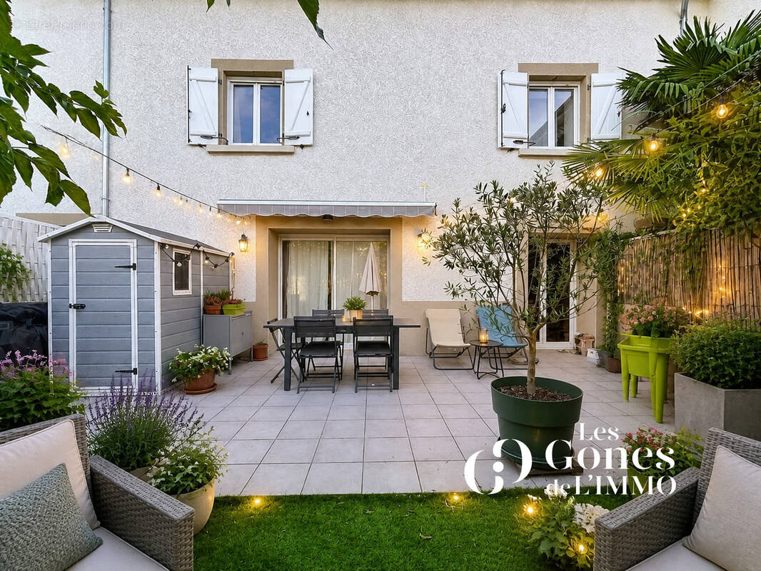 Appartement à CRAPONNE