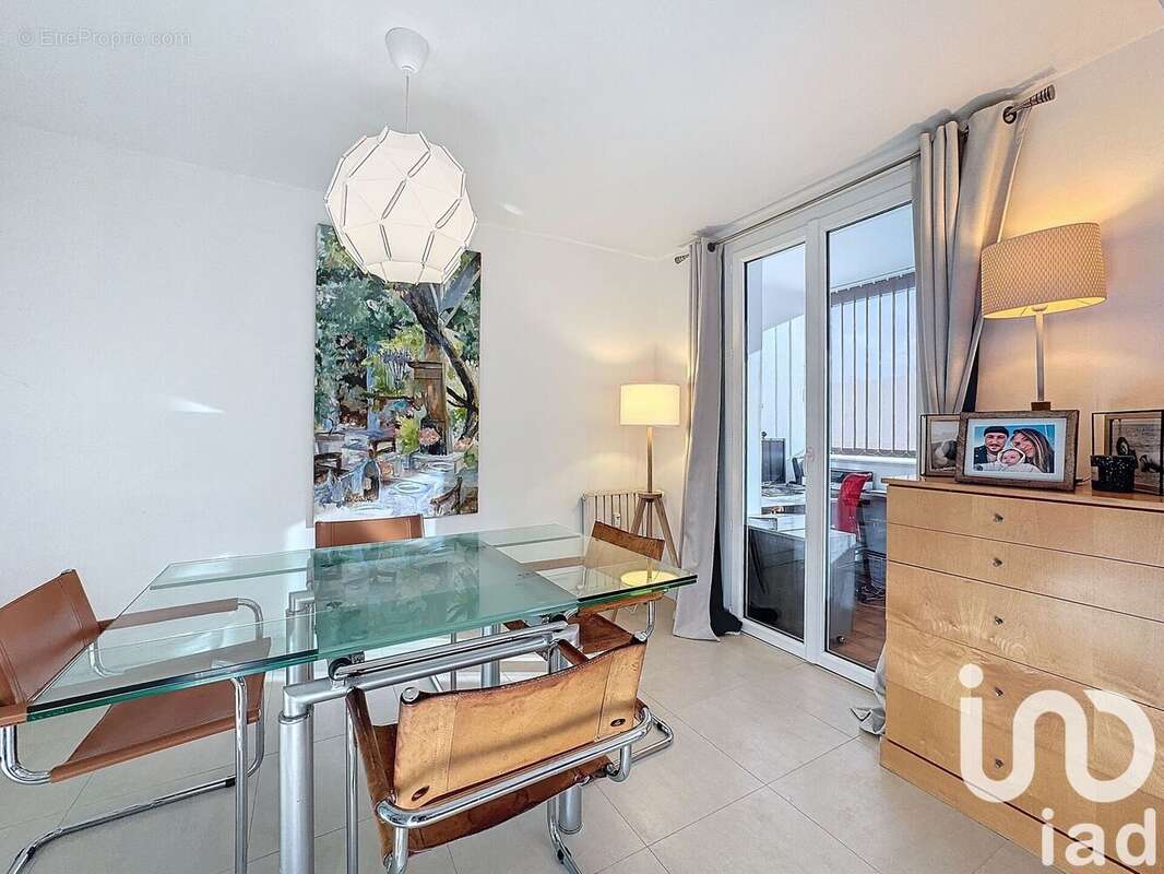 Photo 2 - Appartement à COGOLIN