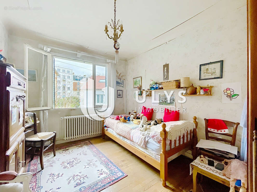Maison à COLOMBES