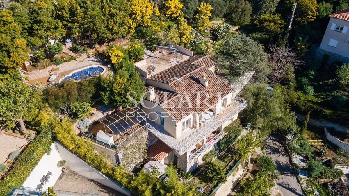 Maison à MANDELIEU-LA-NAPOULE