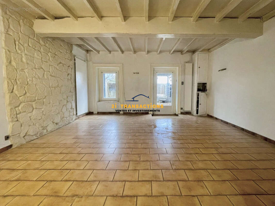 Maison 116 m² à Chambeon  - photo 8