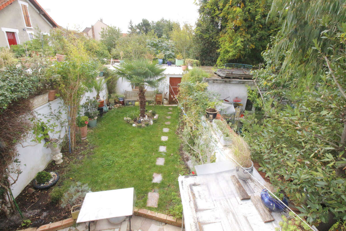 Maison à SAINT-MAUR-DES-FOSSES