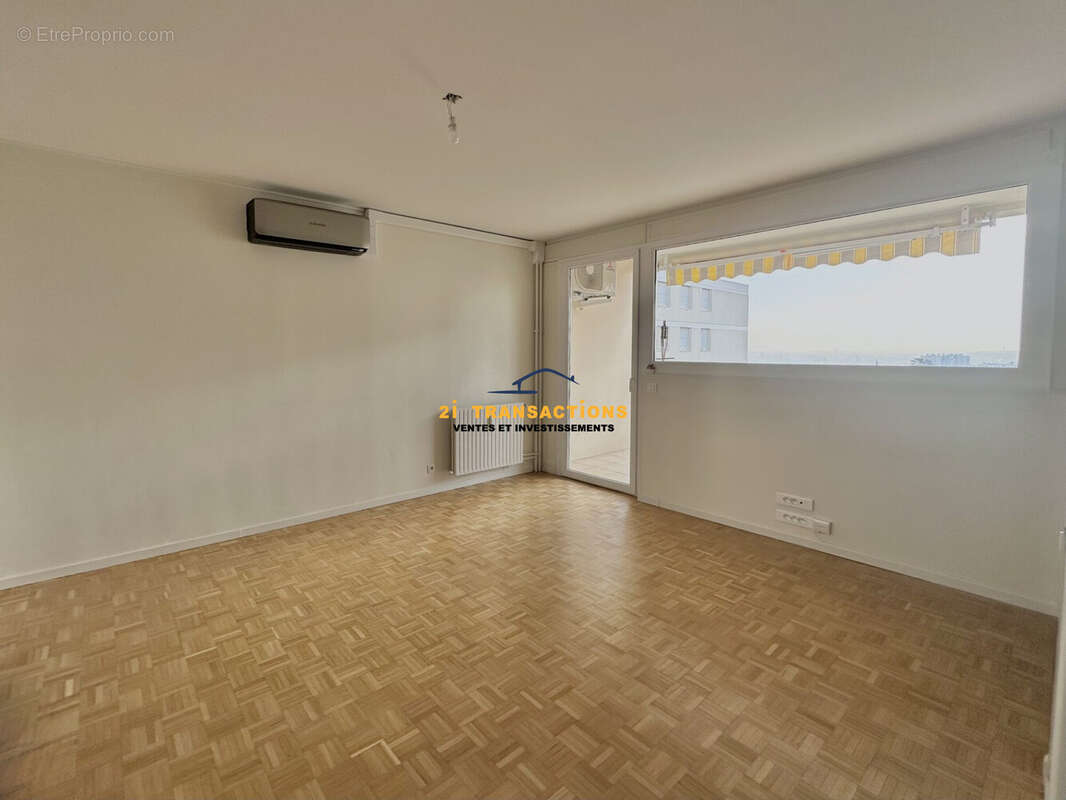 Appartement à OULLINS