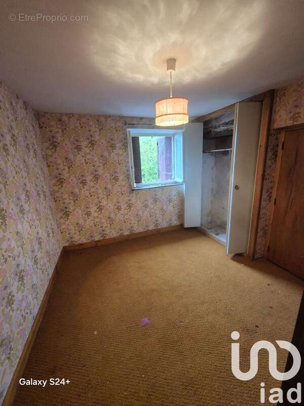 Photo 8 - Maison à MONTREUIL-AUX-LIONS