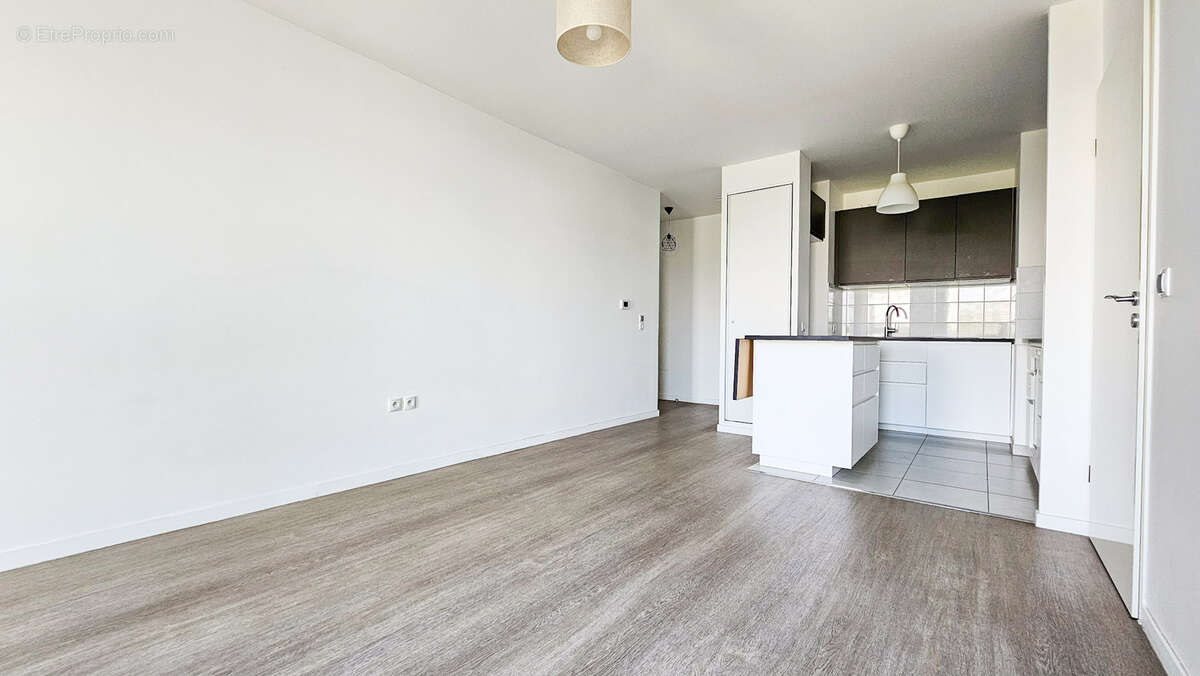 Appartement à SARTROUVILLE