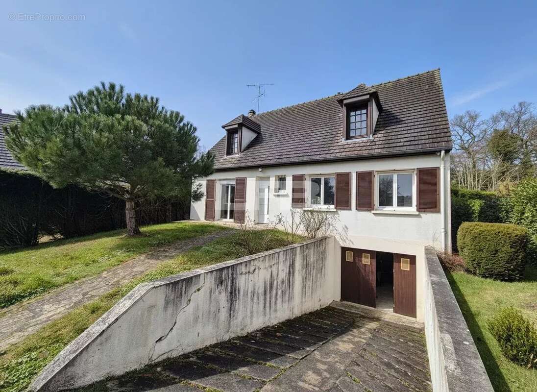 Maison à ORRY-LA-VILLE