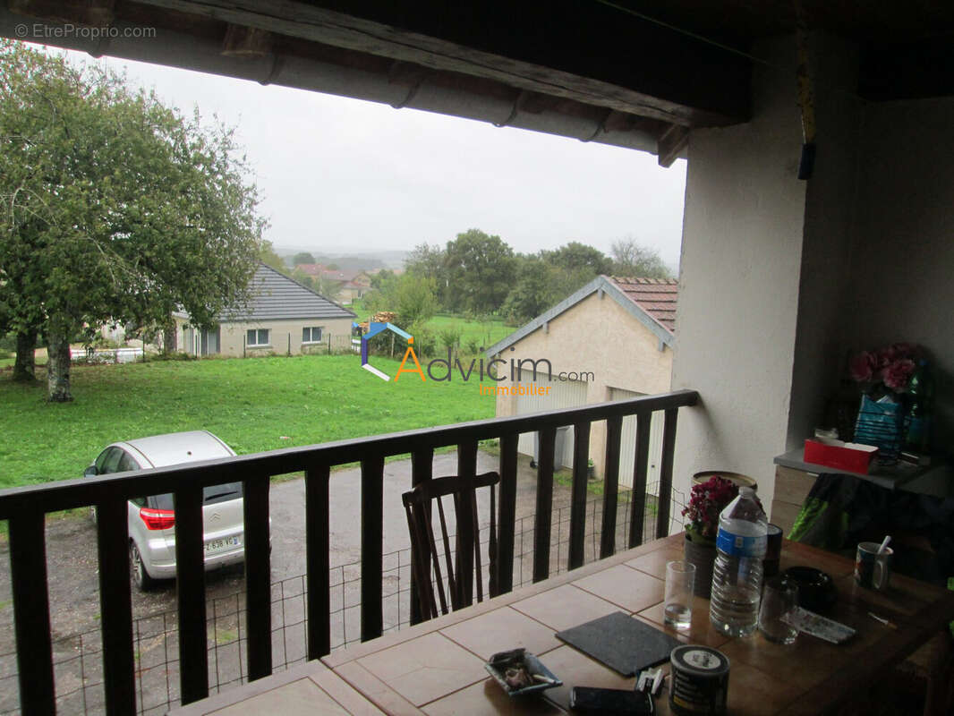 Appartement à LUXEUIL-LES-BAINS