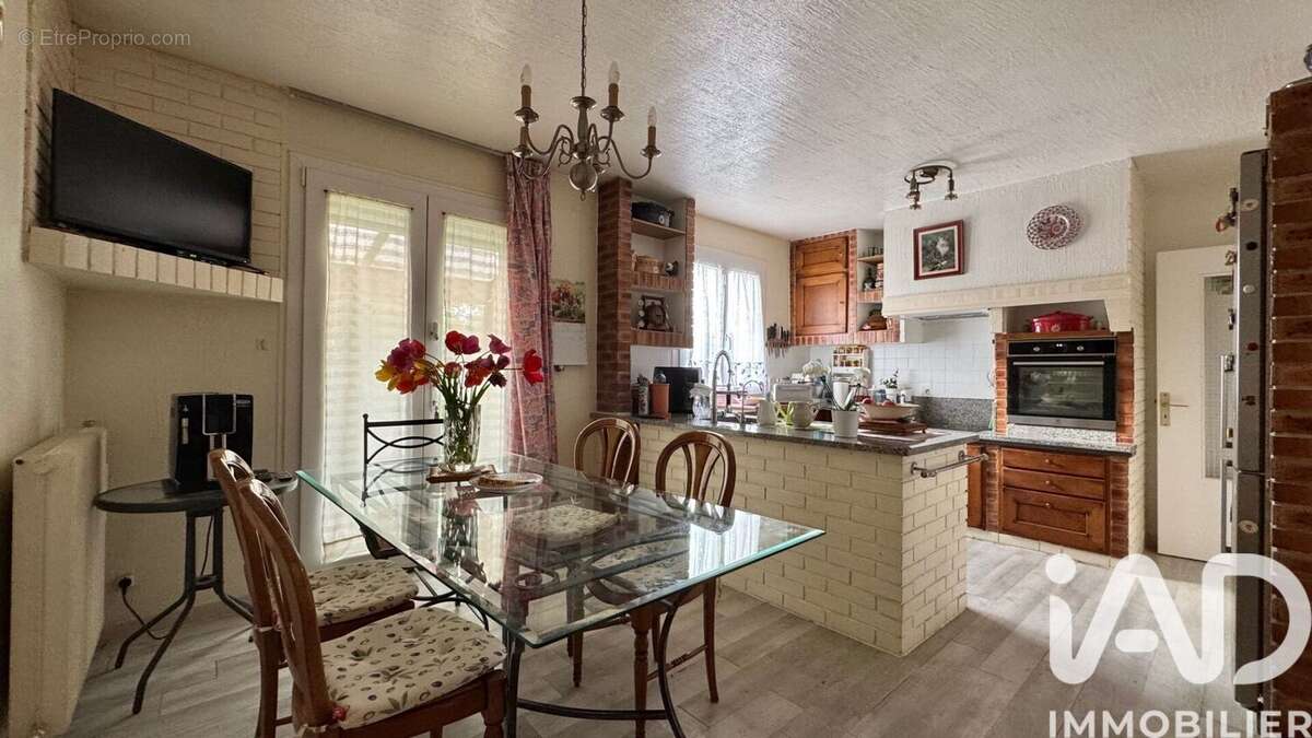 Maison 140 m² à Chatres  - photo 3