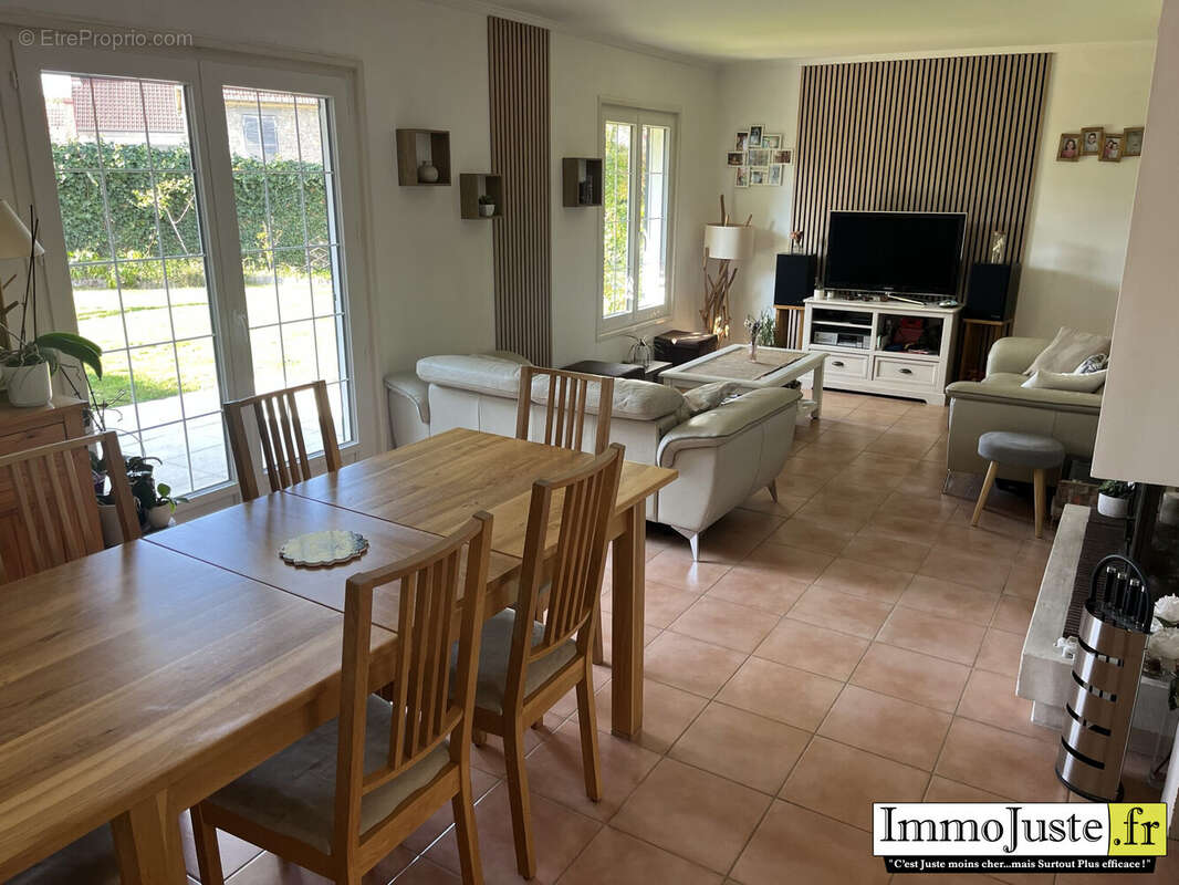 Maison 133 m² à Auffargis  - photo 2