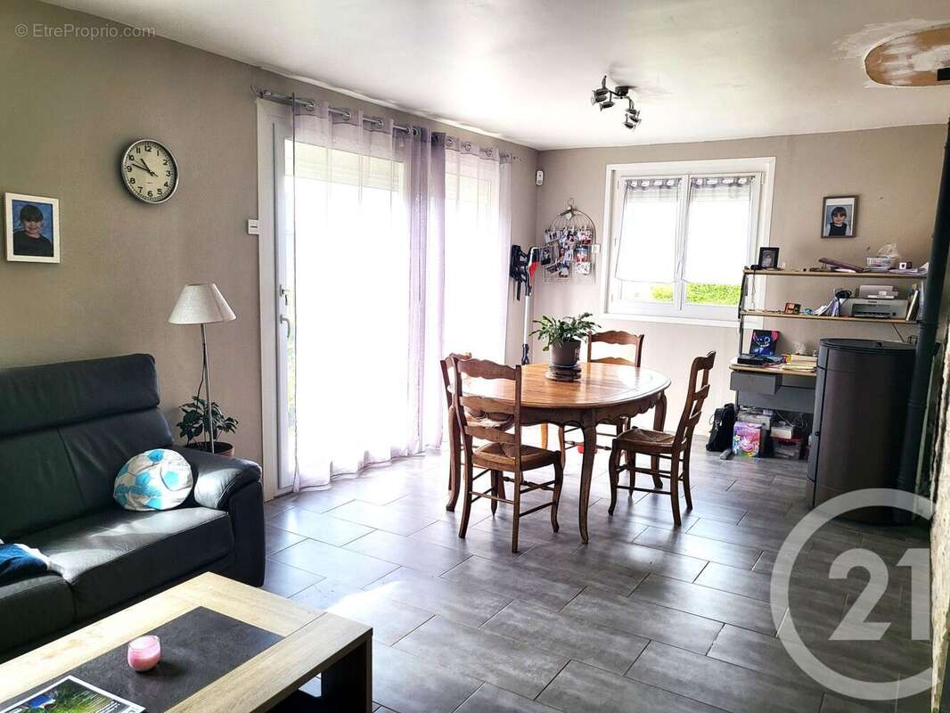 Maison à BEAUMONT-LE-ROGER