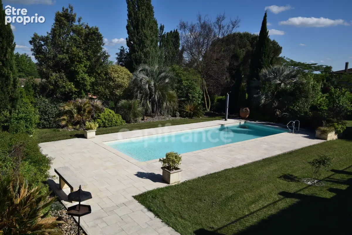 Propriété au calme - 5 chambres - T3 attenant - garage XXL - piscine - à MARMANDE (47) - photo 5