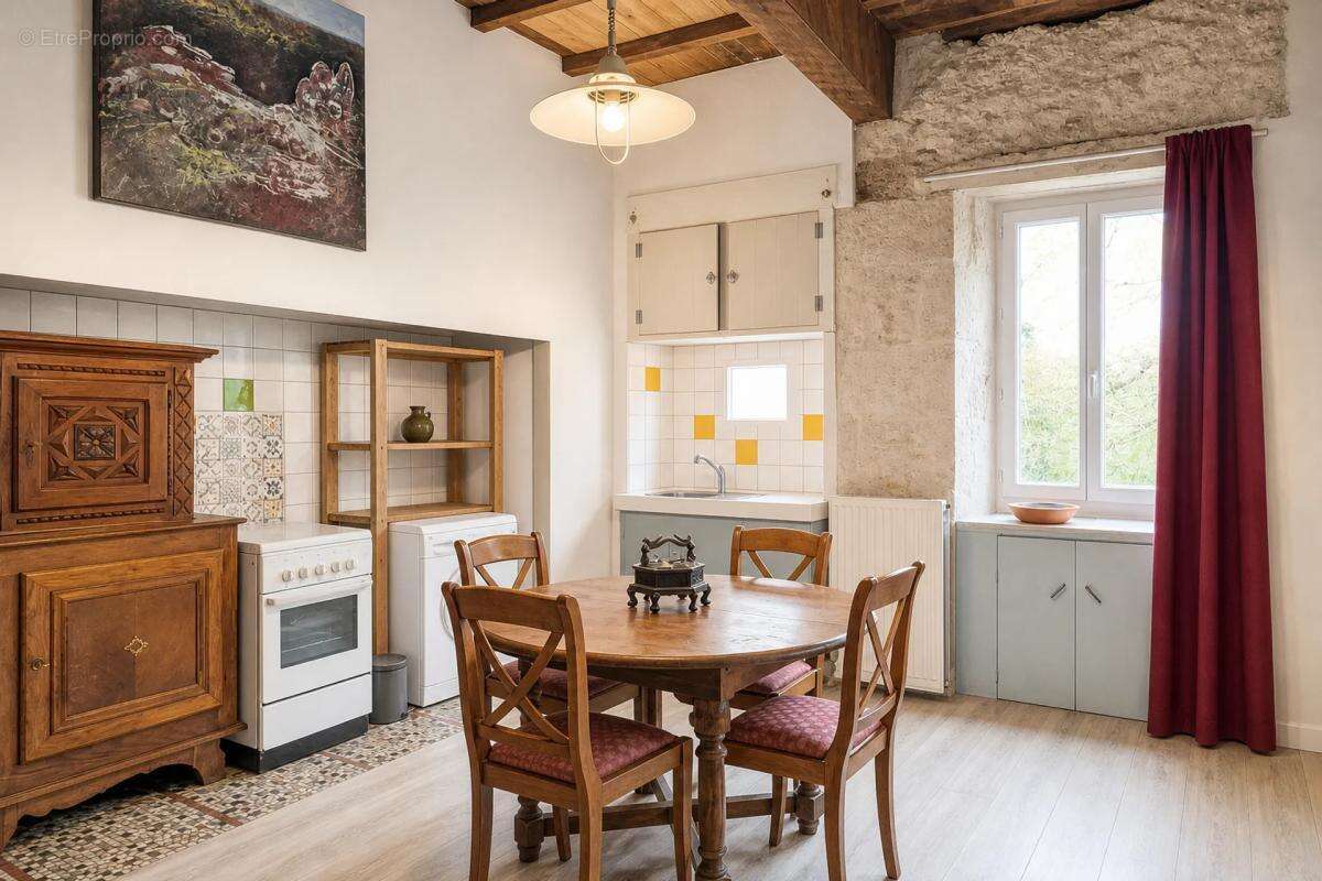 Maison 6 pièces et dépendances à Lacour - photo 13