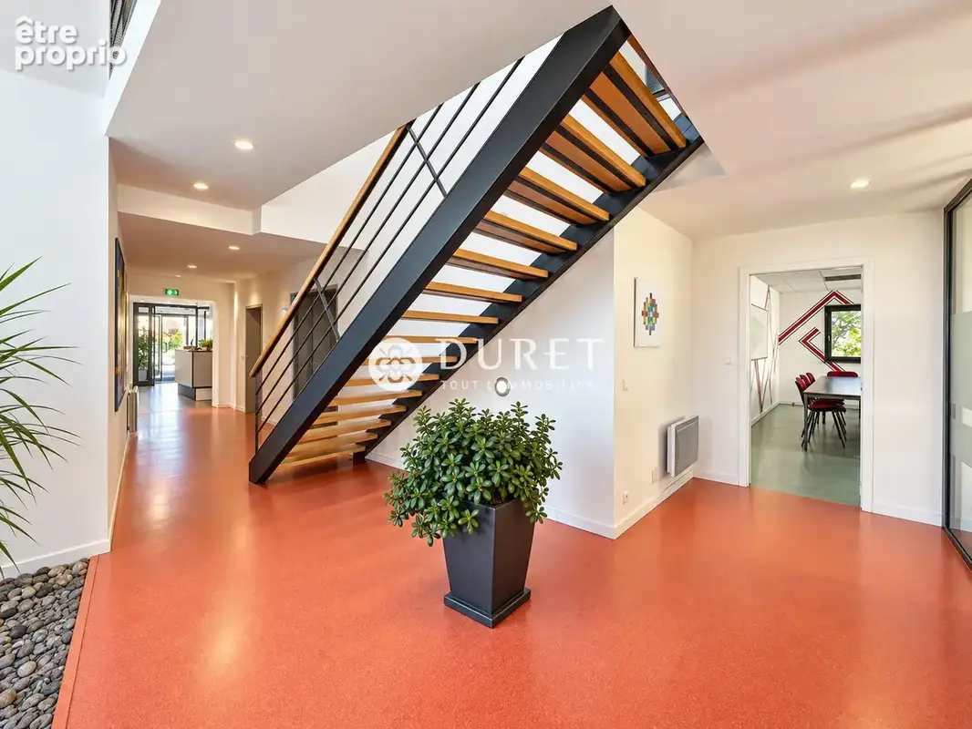 Commerce 860 m² à vendre à Challans (85300) - photo 7