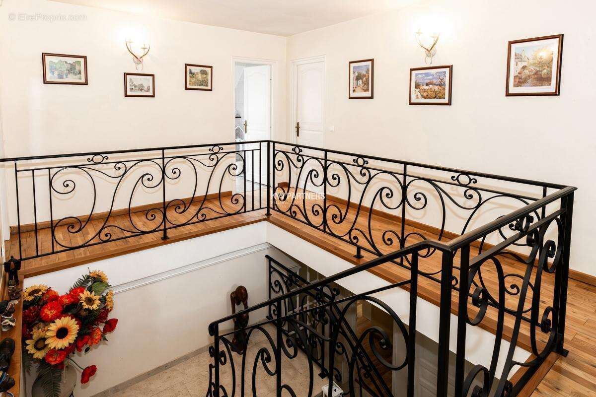 Maison à MORAINVILLIERS