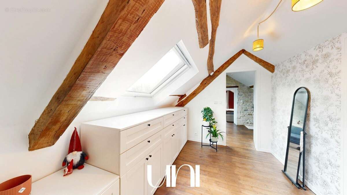 Maison à TILLY-SUR-SEULLES