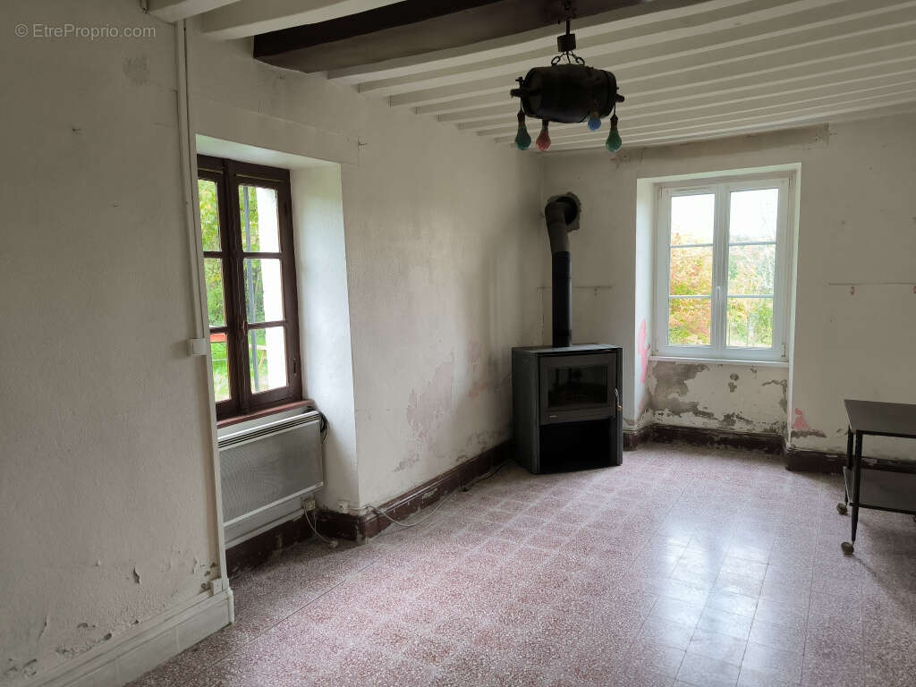 Maison à AUNAY-EN-BAZOIS