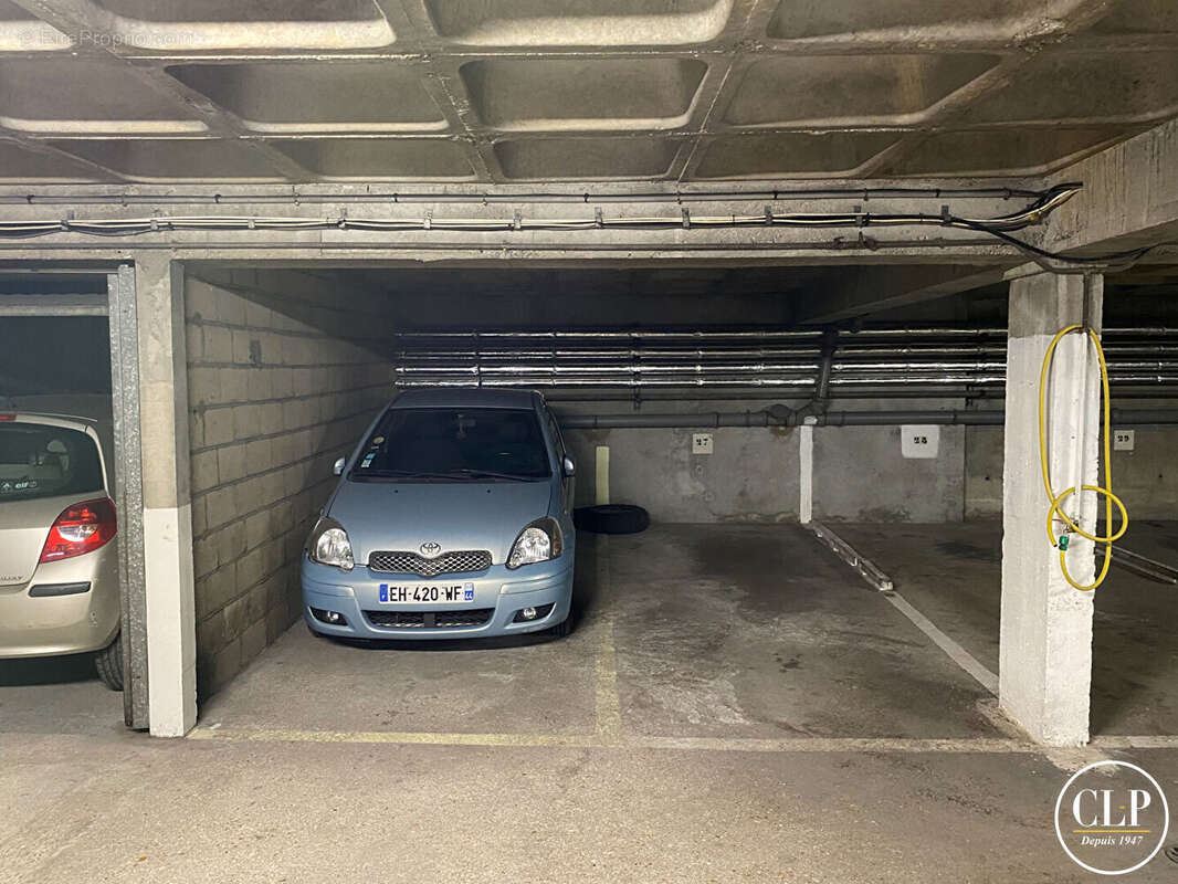 Parking à VINCENNES