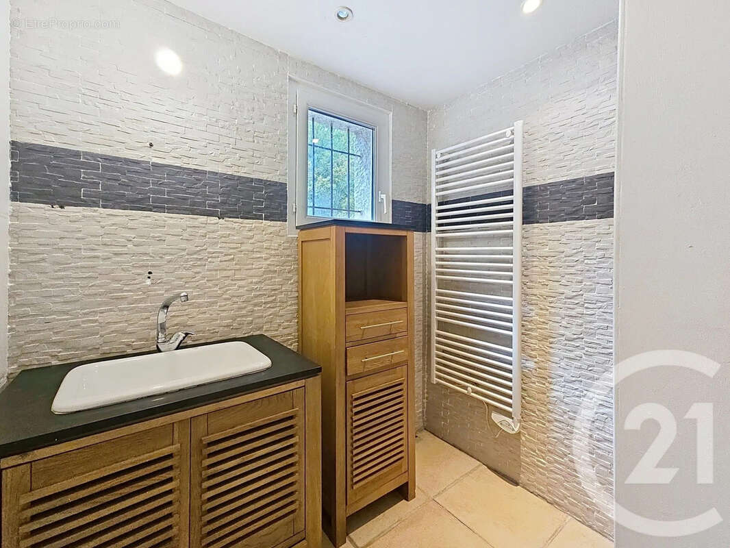 Maison à LAMOTHE-CAPDEVILLE