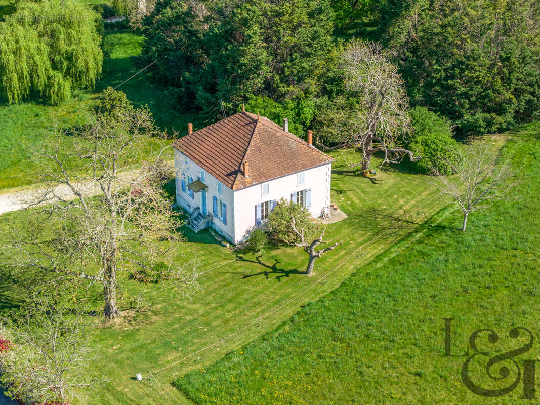 Propriété en pierre à rénover à vendre à Villeneuve-sur-Lot - photo 14
