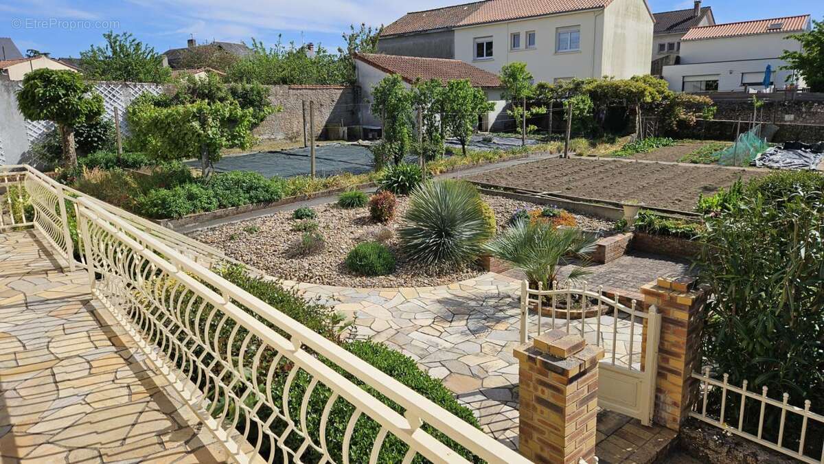 Maison à MAULEVRIER