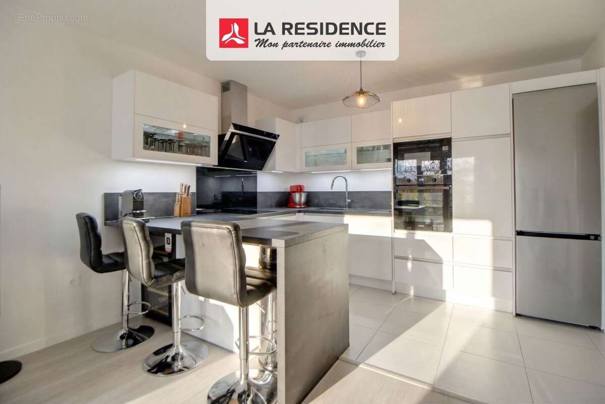 Appartement à VERNEUIL-SUR-SEINE