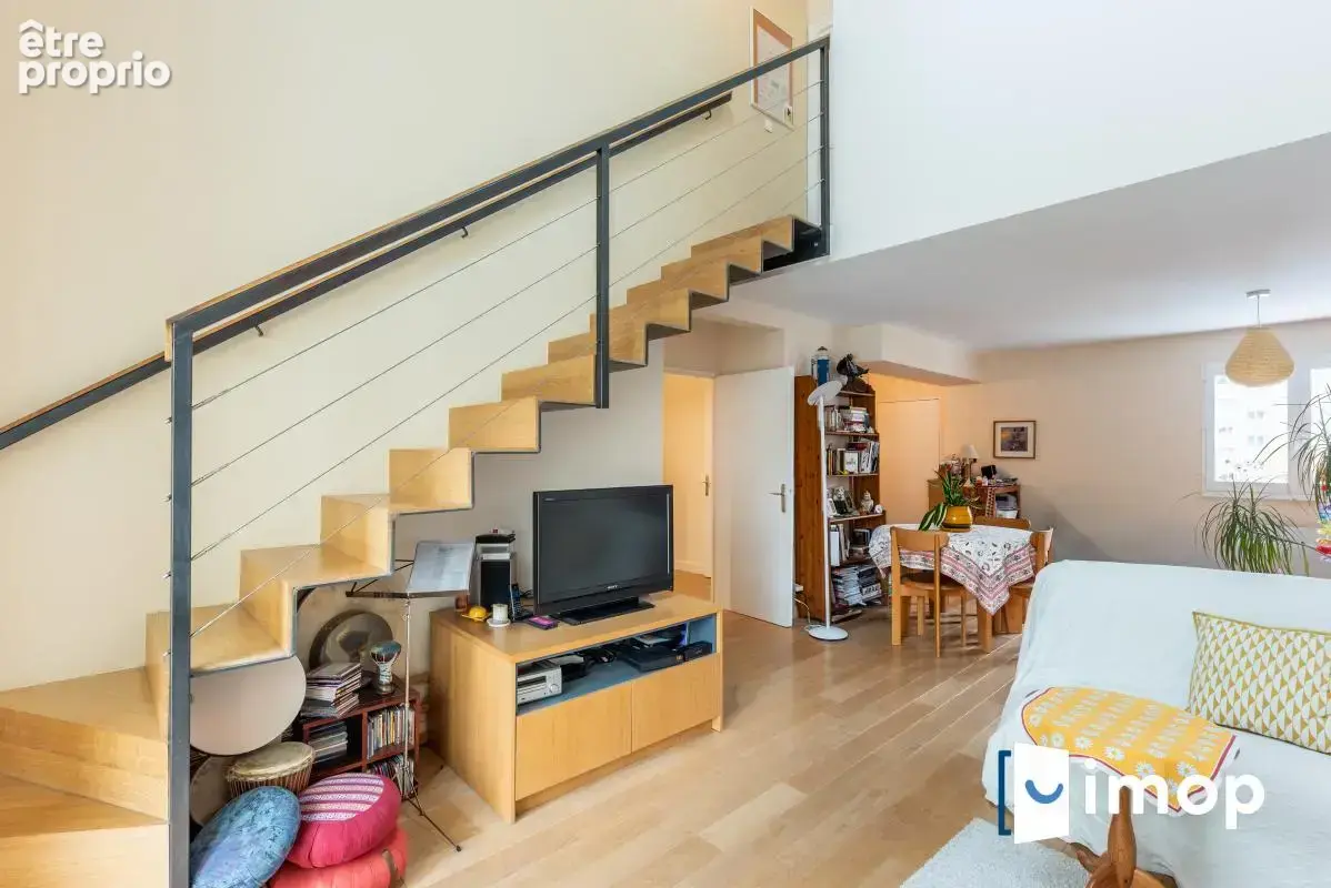 Duplex familial de 89 m² avec balcon, parking et cave - photo 3
