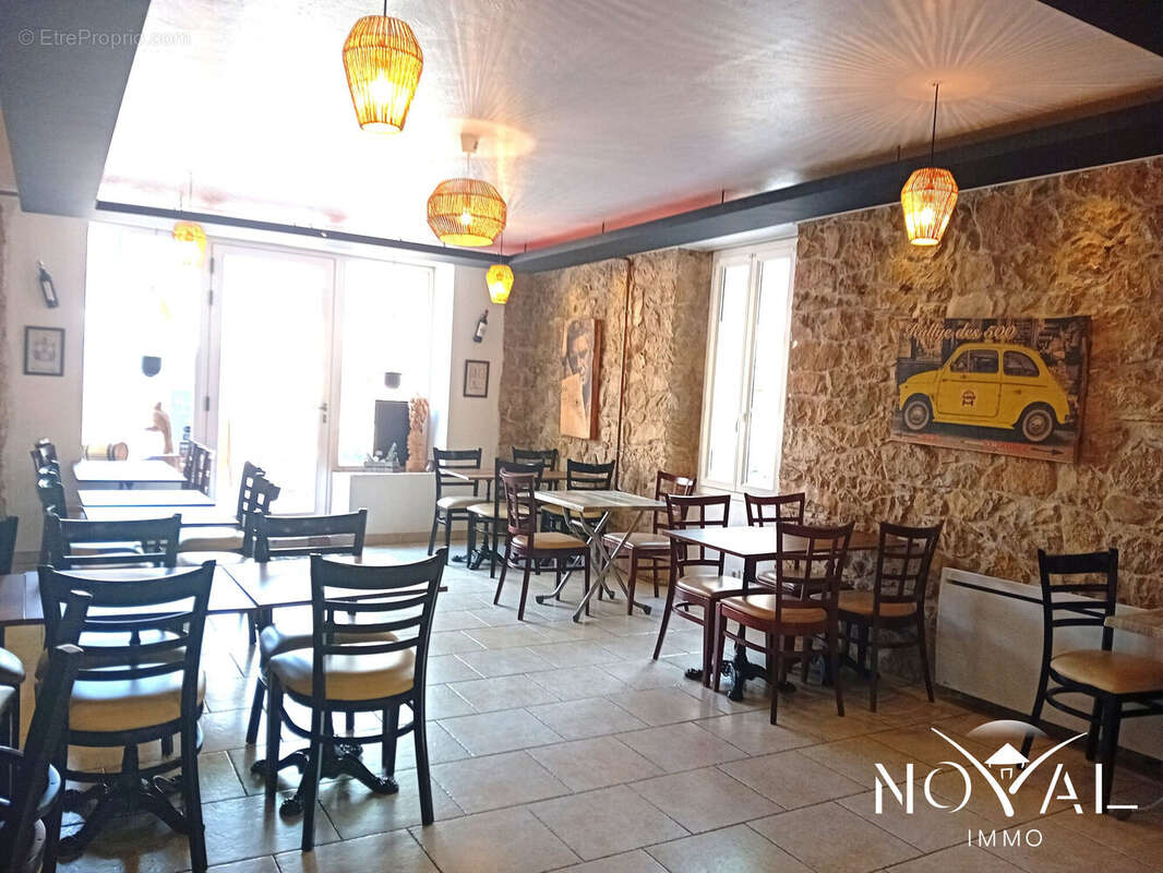 Autre à SAINT-CEZAIRE-SUR-SIAGNE