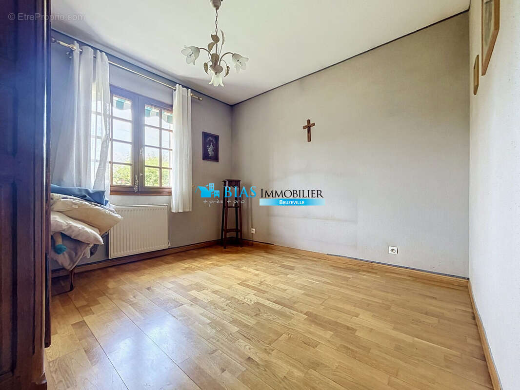 Maison 155 m² à Beuzeville  - photo 7