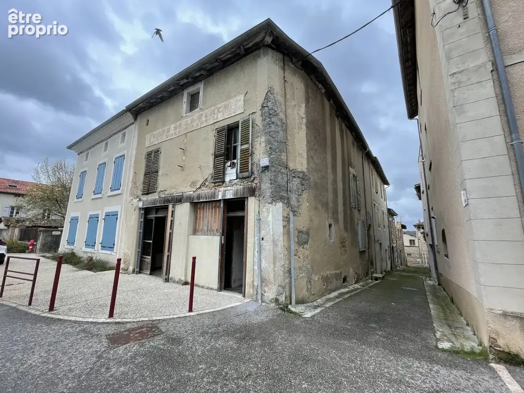 Maison à LE GRAND-SERRE