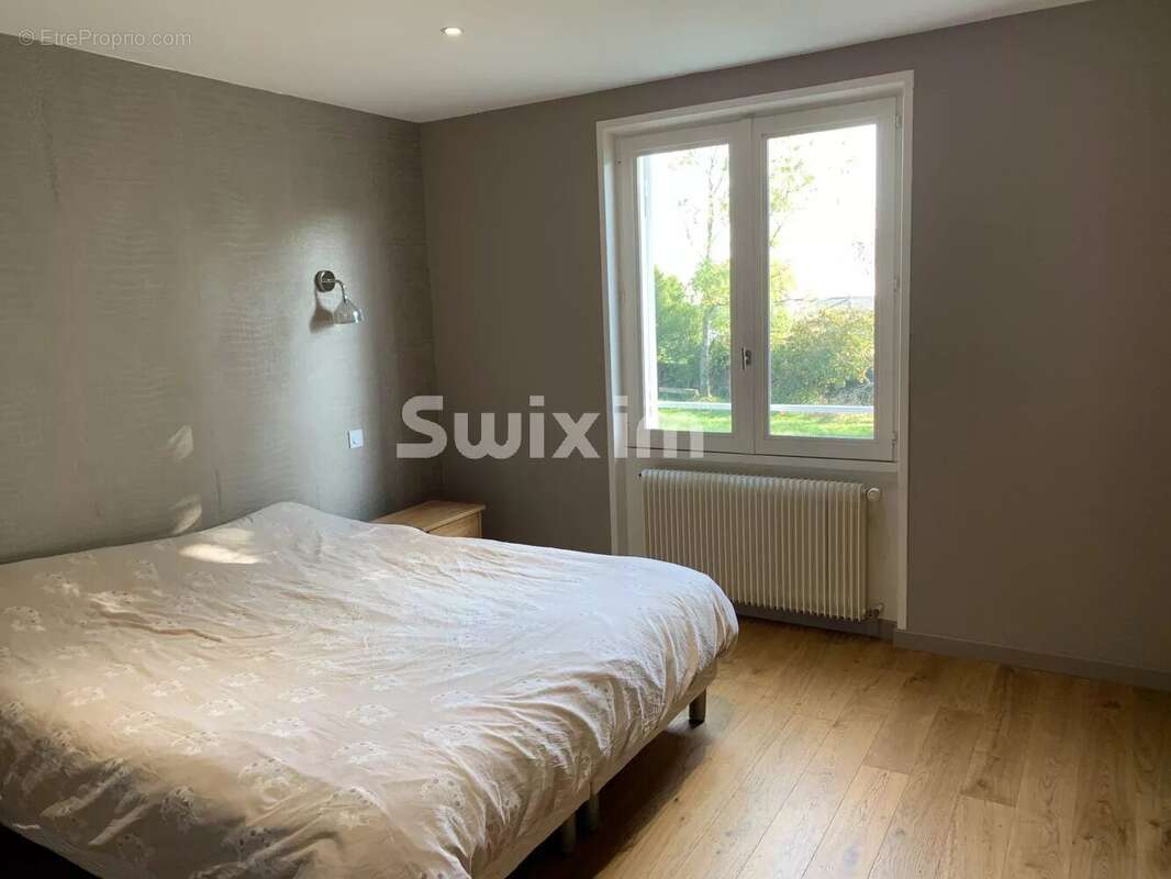 Maison à CHARNAY-LES-MACON