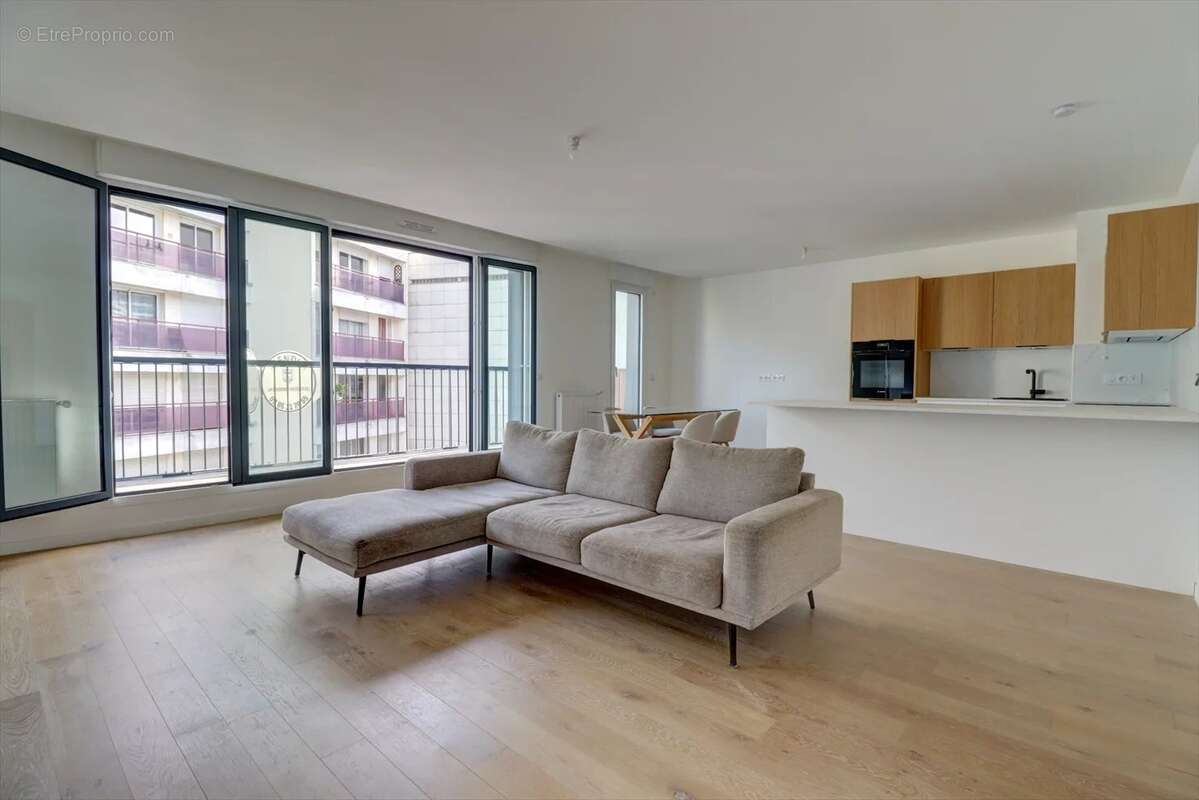 Appartement à PARIS-19E