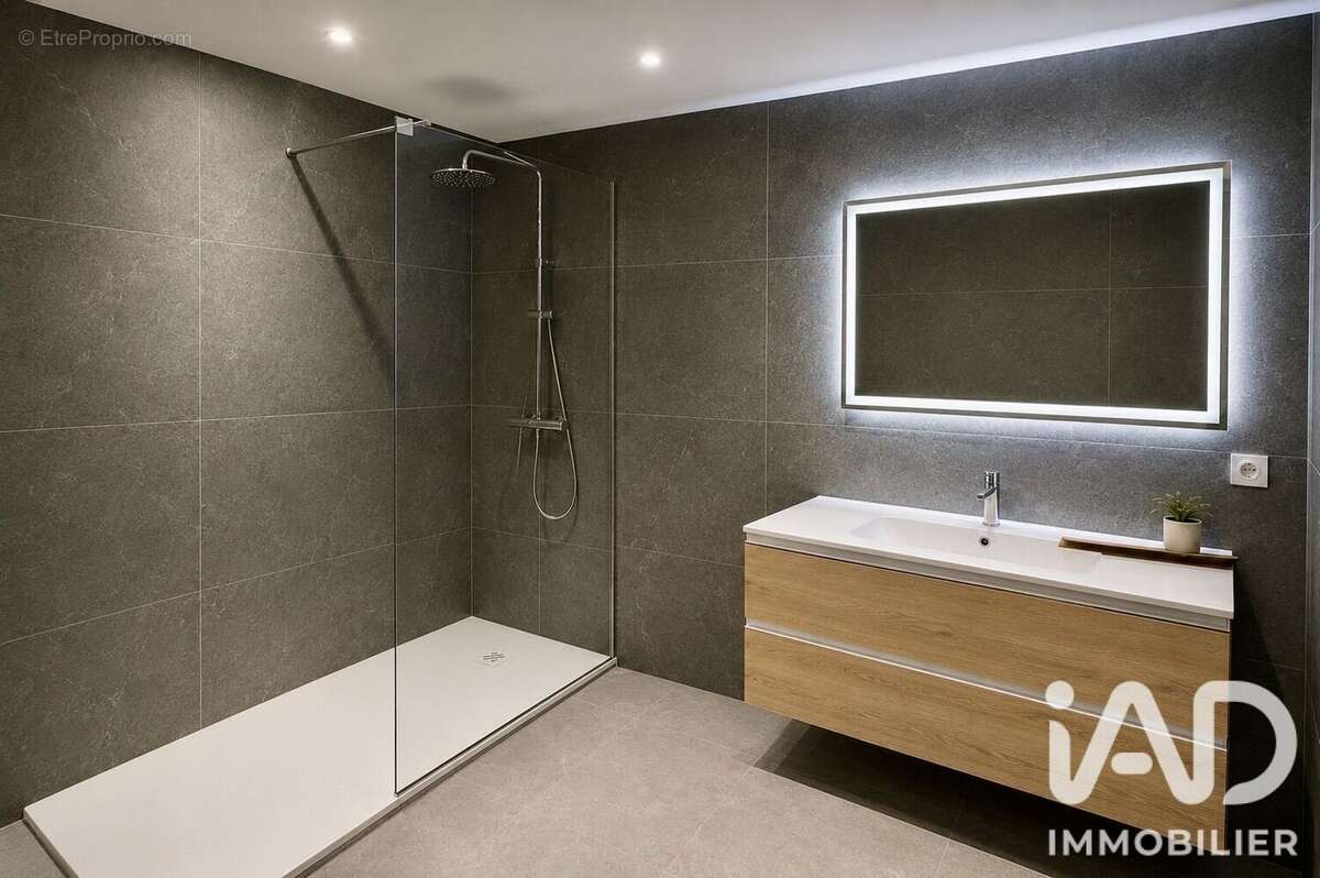 Appartement 82 m² à La Seyne-Sur-Mer  - photo 6