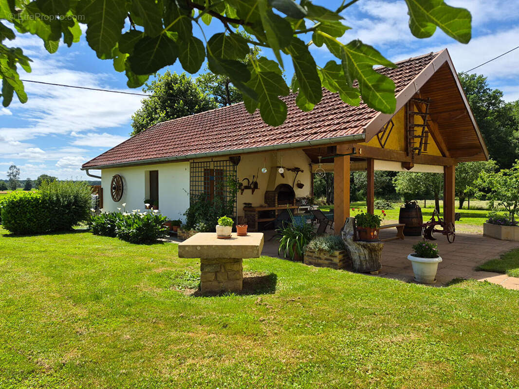 Maison à TOURMONT
