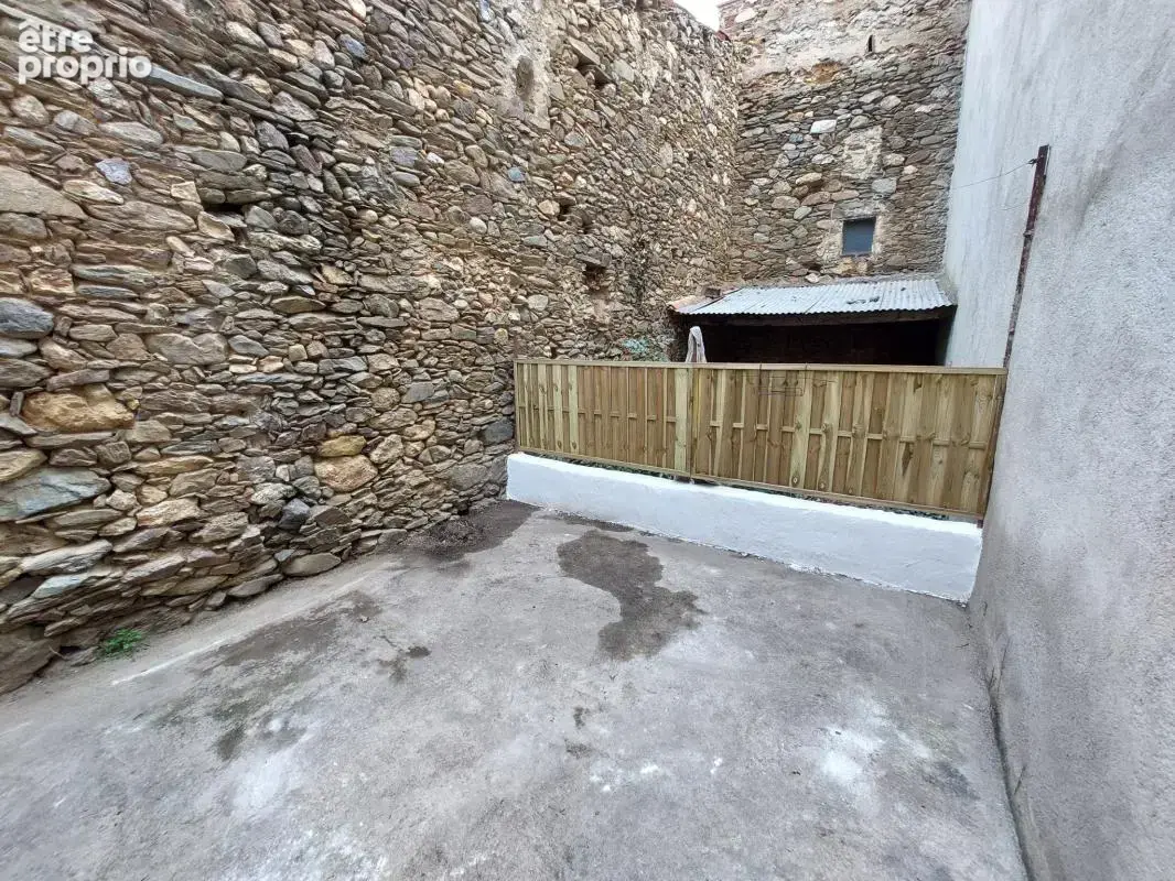 Maison de village rénovée avec garage, cour et terrasse - photo 7