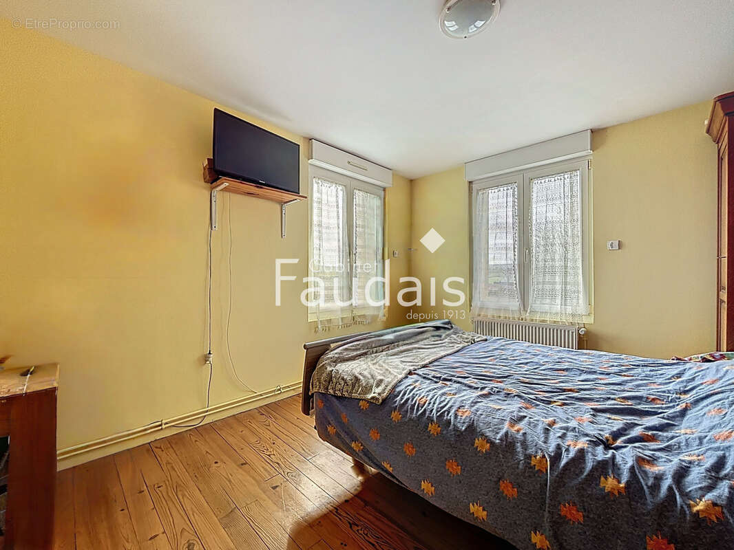 Maison à VILLERS-BOCAGE