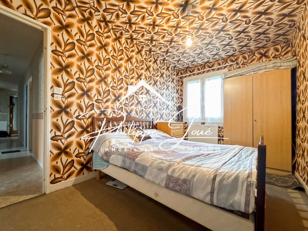 Maison à VILLENEUVE-L'ARCHEVEQUE