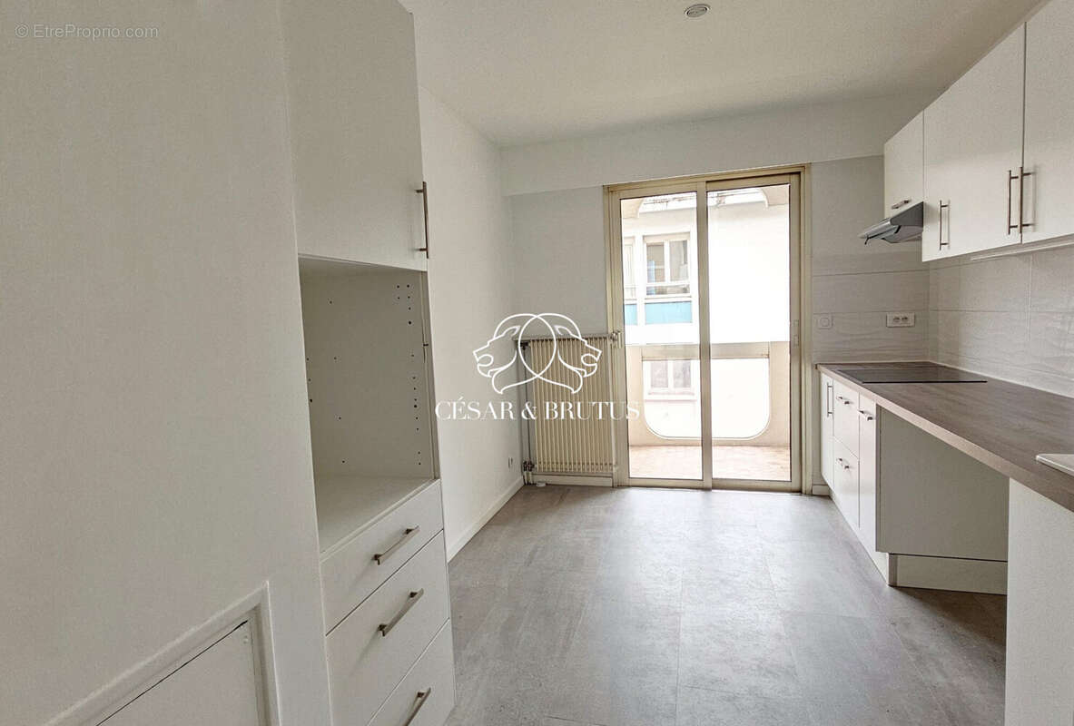 Appartement à LYON-6E