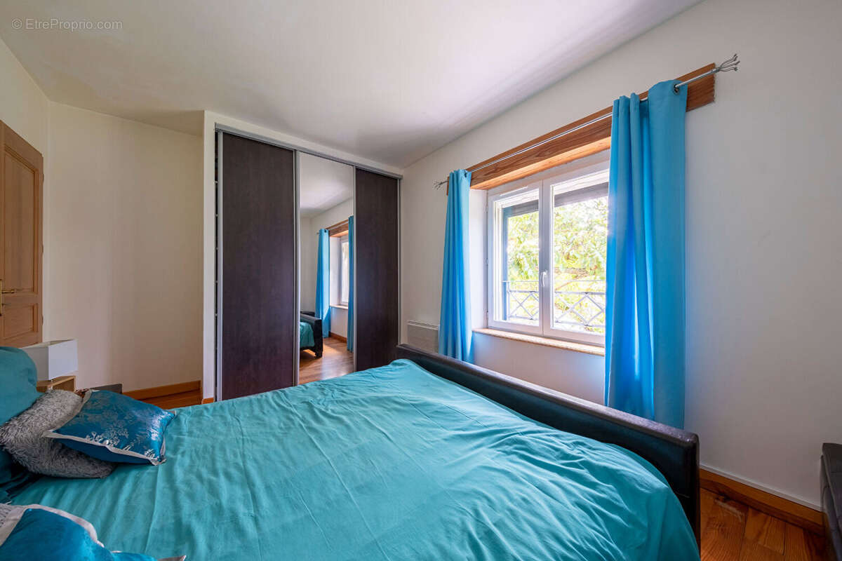 Maison à ROQUESERIERE