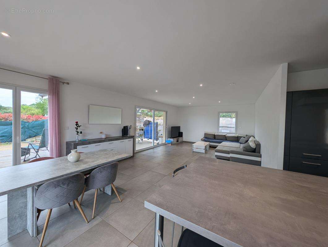 Maison 195 m² à Sonnay  - photo 5