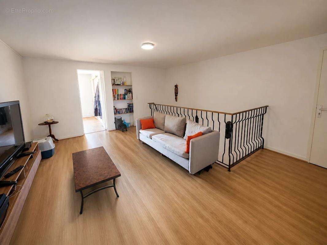 Maison de 280 m² à Perrigny - photo 10