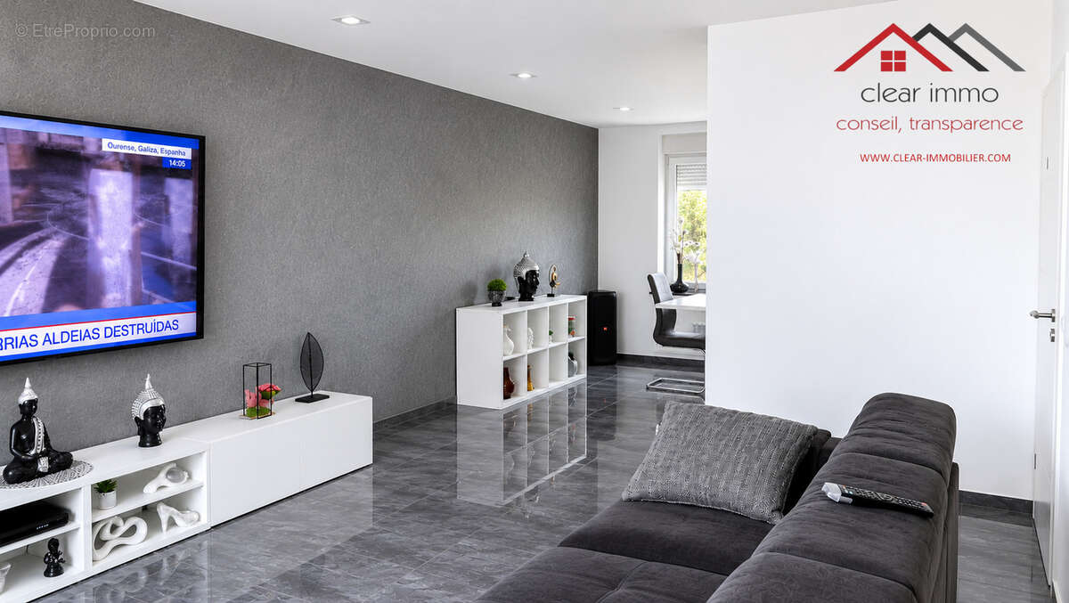 AUDUN-LE-TICHE   Maison familiale rénovée avec studio, garage et terrasses   475 000 € - photo 2
