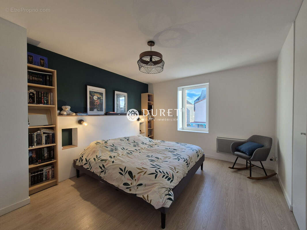 Maison à MONTREVAULT