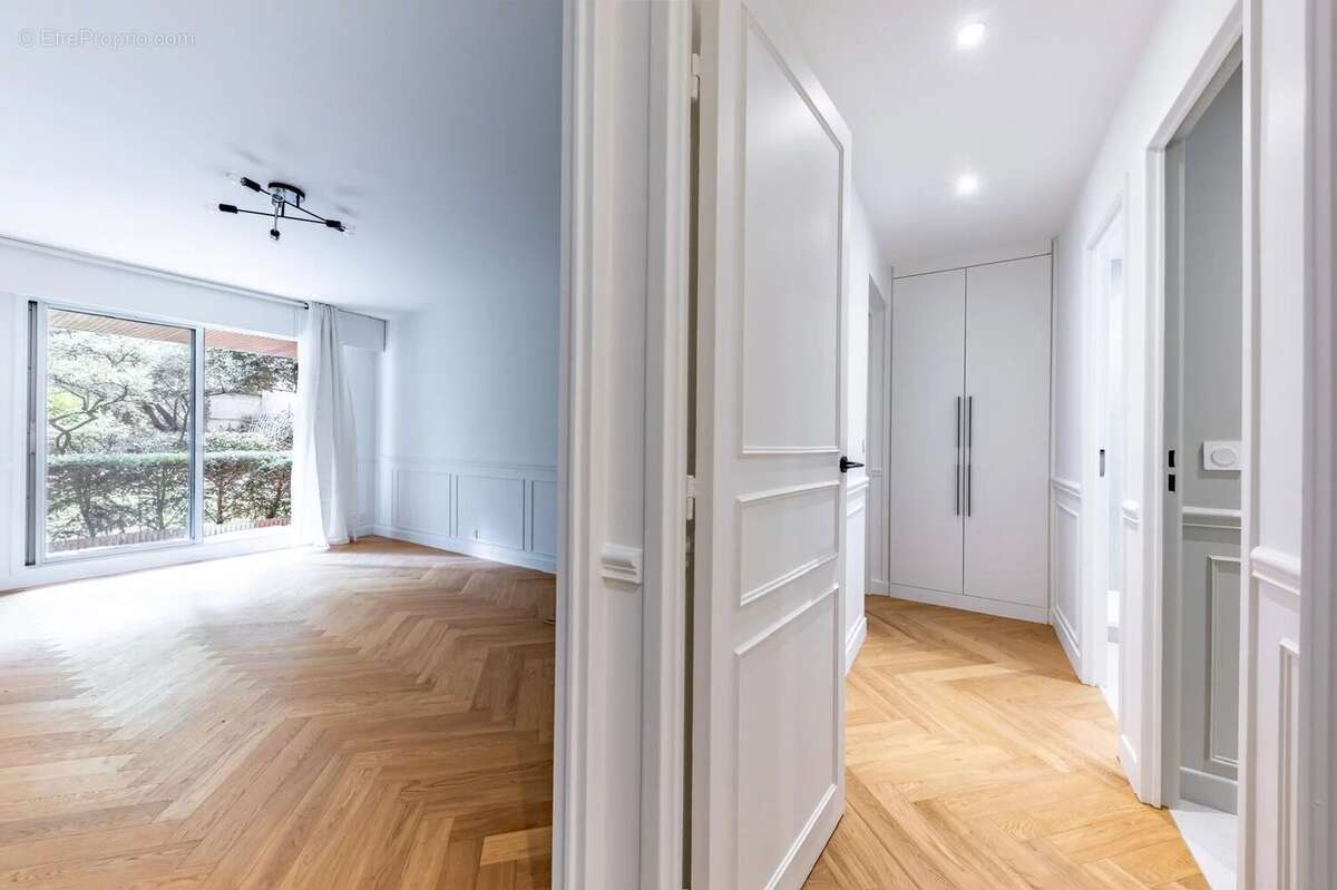 Appartement 49 m² à Paris-15e  - photo 6