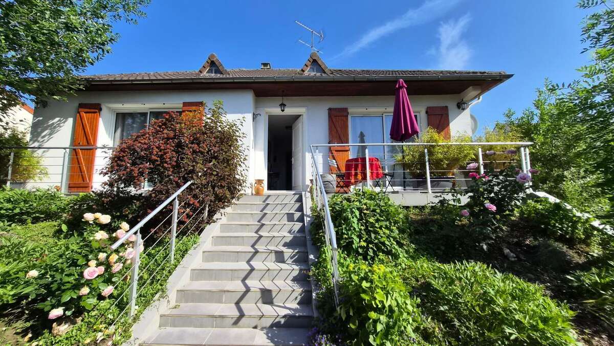 Maison à ARPAJON
