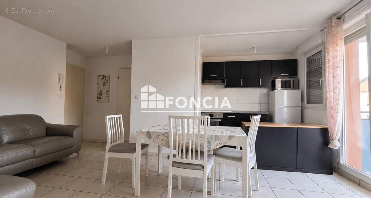 Appartement à PERSAN
