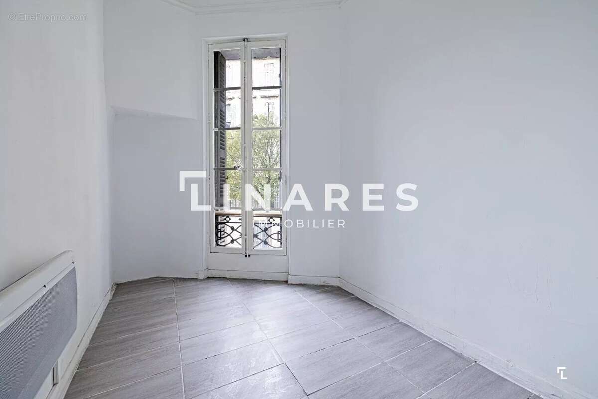 Appartement à MARSEILLE-1E