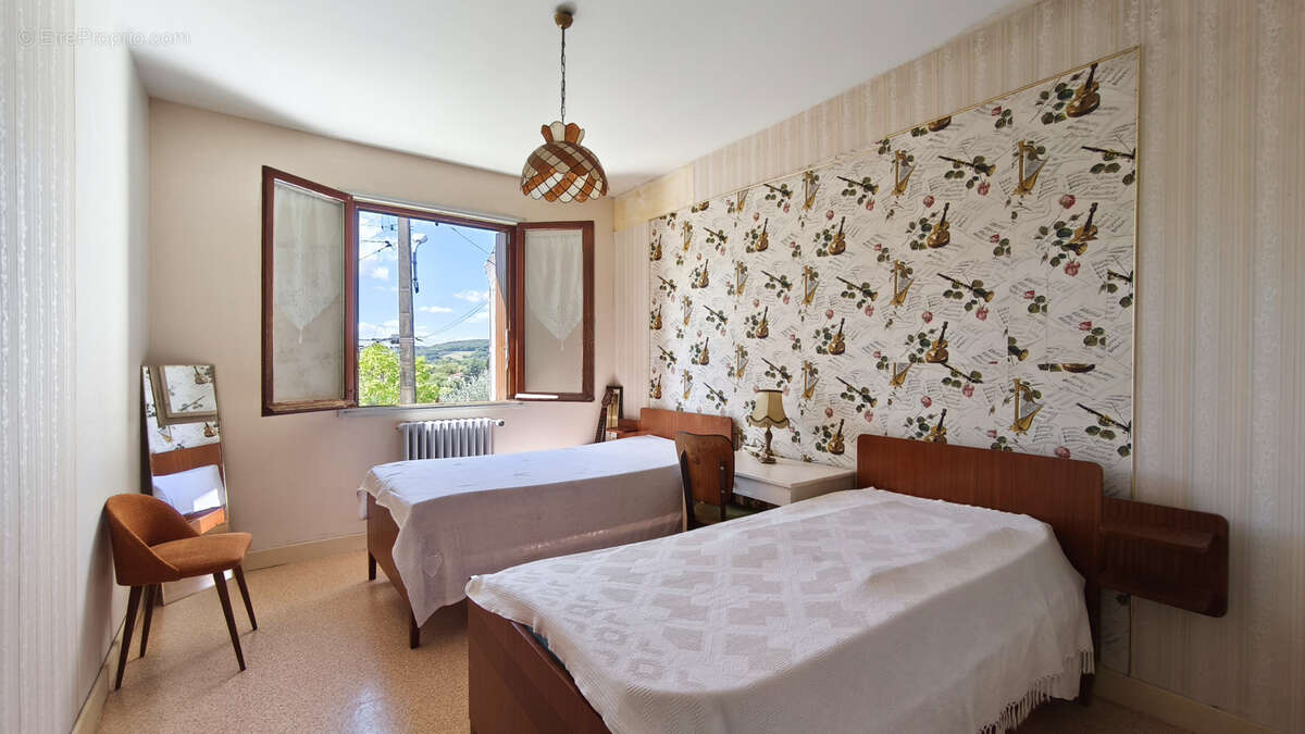 Maison à BAGAT-EN-QUERCY